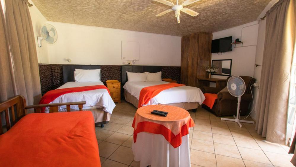 Ebenezer Guesthouse Colesberg Exteriör bild